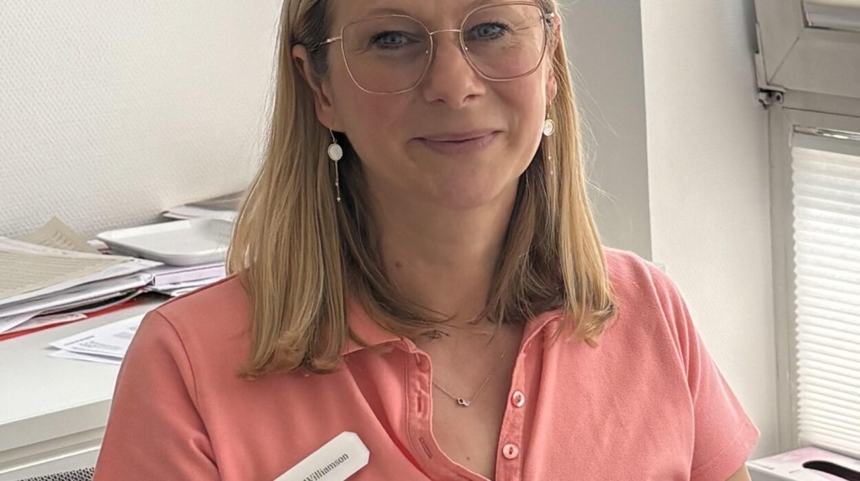 Dr Martina Williamson